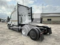 2020 Freightliner CASCADIA 126