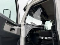 2020 Freightliner CASCADIA 126