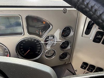 2017 Mack PINNACLE CXU613