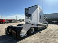 2020 Freightliner CASCADIA 126