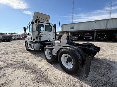 2019 Freightliner Cascadia 125