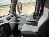 2020 Freightliner CASCADIA 116
