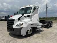 2020 Freightliner CASCADIA 116