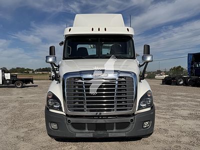 2019 Freightliner Cascadia 125