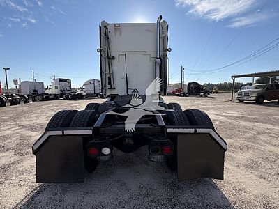 2011 Freightliner COLUMBIA 120