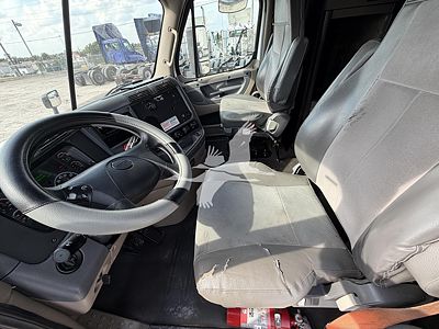 2019 Freightliner Cascadia 125