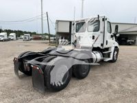 2016 Freightliner Cascadia 125
