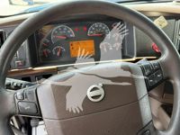 2014 Volvo VNL64T670