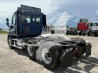 2015 Freightliner CASCADIA 113