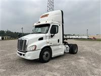 2016 Freightliner CASCADIA 113