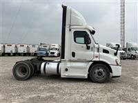 2016 Freightliner CASCADIA 113