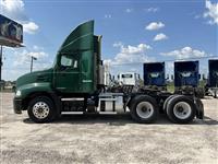 2013 Mack PINNACLE CXU613