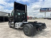 2017 Freightliner CASCADIA 113