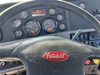 2013 Peterbilt 365