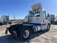 2018 Freightliner Cascadia 125