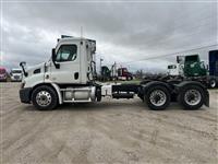 2019 Freightliner CASCADIA 113