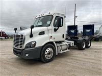 2019 Freightliner CASCADIA 113