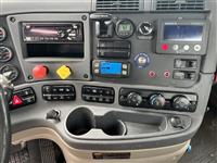 2019 Freightliner CASCADIA 113