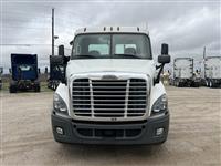 2019 Freightliner CASCADIA 113