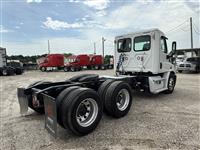 2019 Freightliner CASCADIA 113