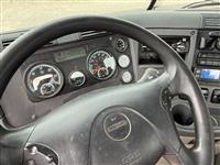 2019 Freightliner CASCADIA 113