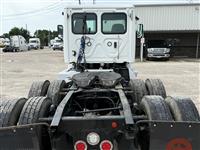 2019 Freightliner CASCADIA 113