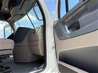 2016 Freightliner Cascadia 125