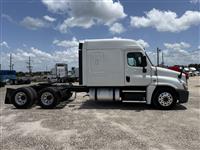 2018 Freightliner Cascadia 125