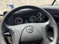 2015 Freightliner CASCADIA 113