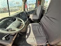 2015 Freightliner CASCADIA 113