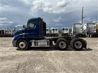 2015 Freightliner CASCADIA 113