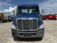 2015 Freightliner CASCADIA 113