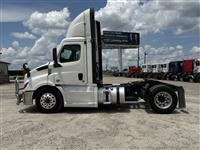 2021 Freightliner CASCADIA 116