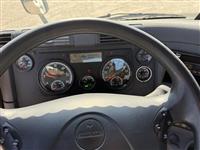 2020 Freightliner CASCADIA 113