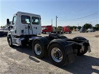 2020 Freightliner CASCADIA 113