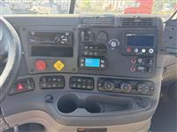 2020 Freightliner CASCADIA 113