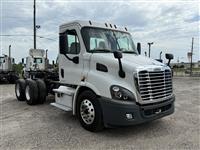 2019 Freightliner CASCADIA 113