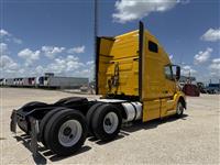 2013 Volvo VNL64T670