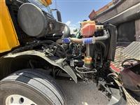 2013 Volvo VNL64T670