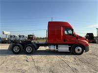 2020 Freightliner CASCADIA 116