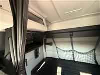 2020 Freightliner CASCADIA 116
