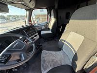 2020 Freightliner CASCADIA 116