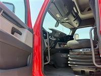 2020 Freightliner CASCADIA 116