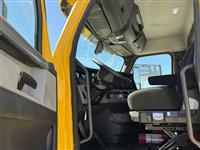 2019 Freightliner CASCADIA 126