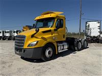 2019 Freightliner CASCADIA 126