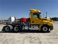 2019 Freightliner CASCADIA 126