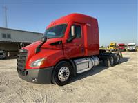 2020 Freightliner CASCADIA 116