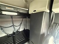 2020 Freightliner CASCADIA 126