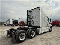 2020 Freightliner CASCADIA 126