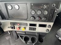 2020 Freightliner CASCADIA 126